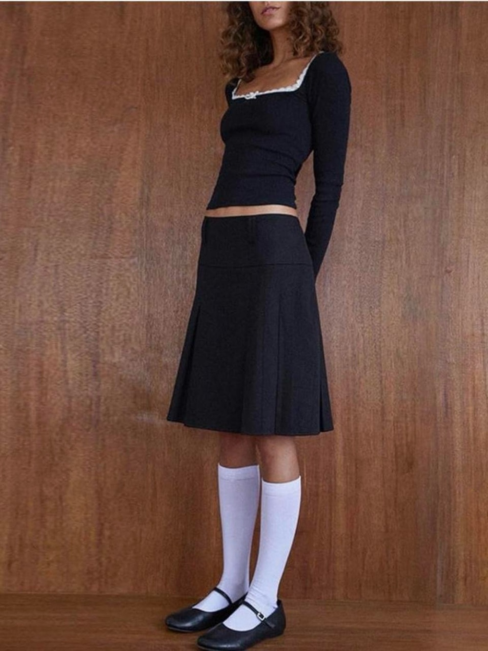 Edikted Navy blue long sleeves square crop top